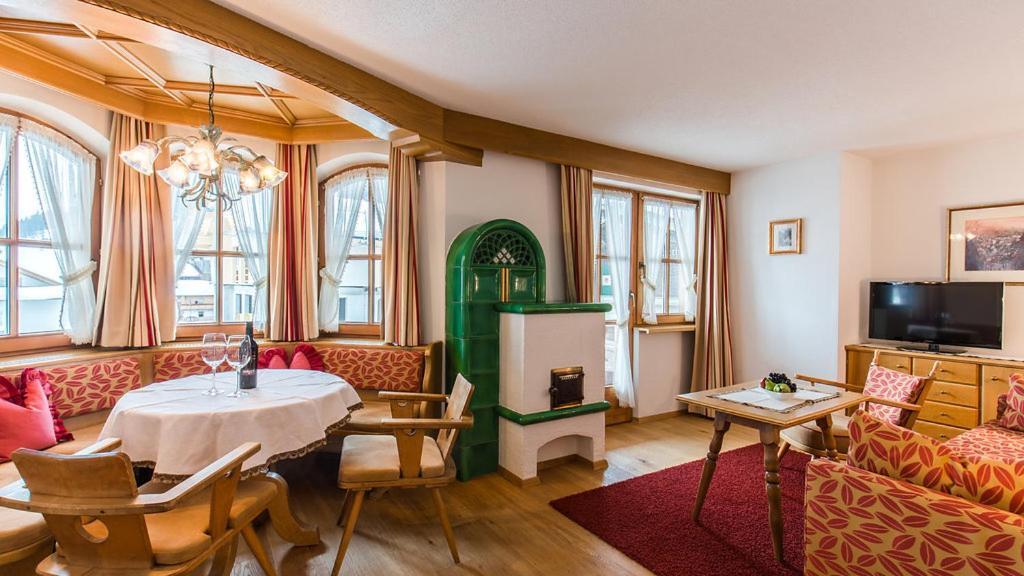 Hotel Gaspingerhof 겔로스 외부 사진