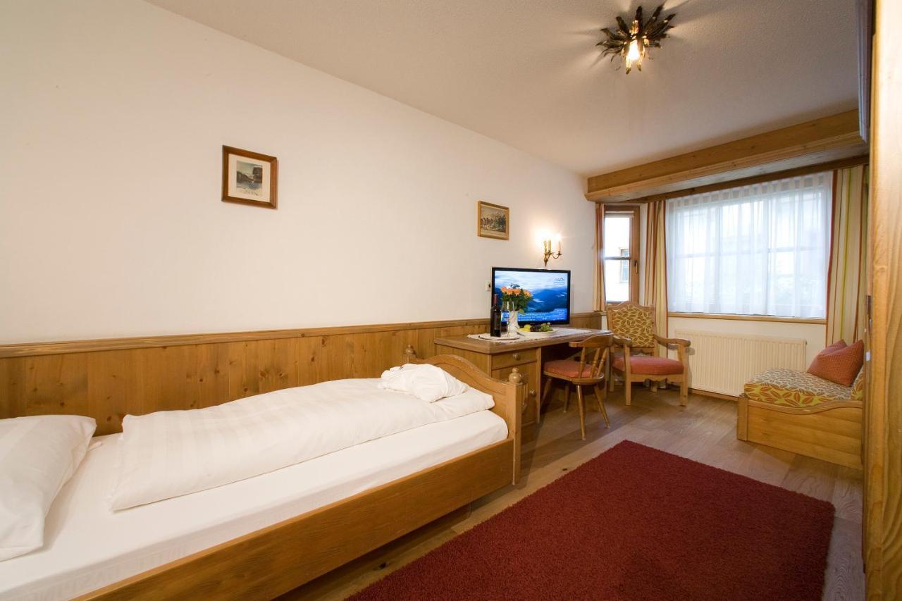 Hotel Gaspingerhof 겔로스 외부 사진